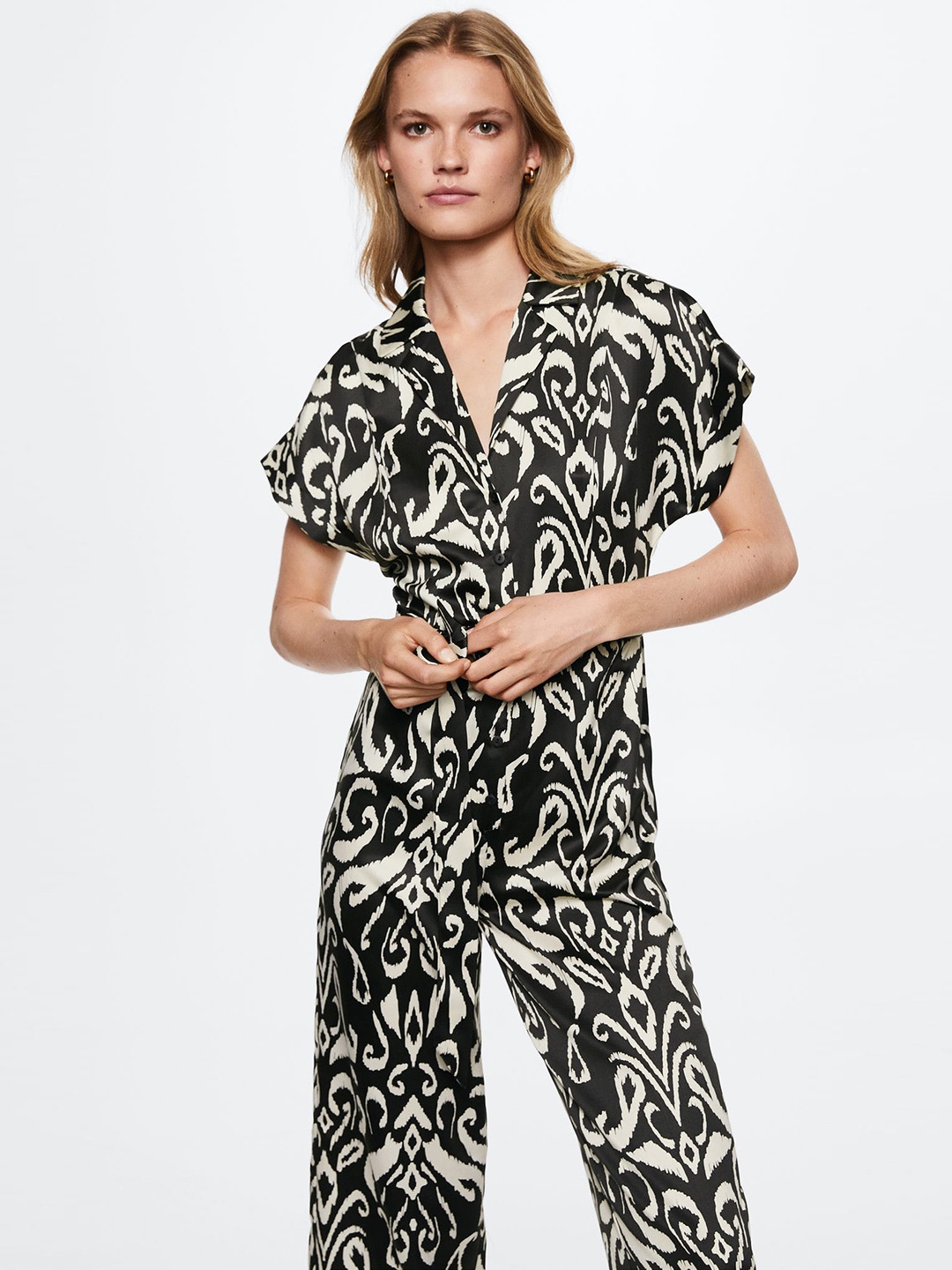 

MANGO Black & Off-White Abstract Print Basic Jumpsuit