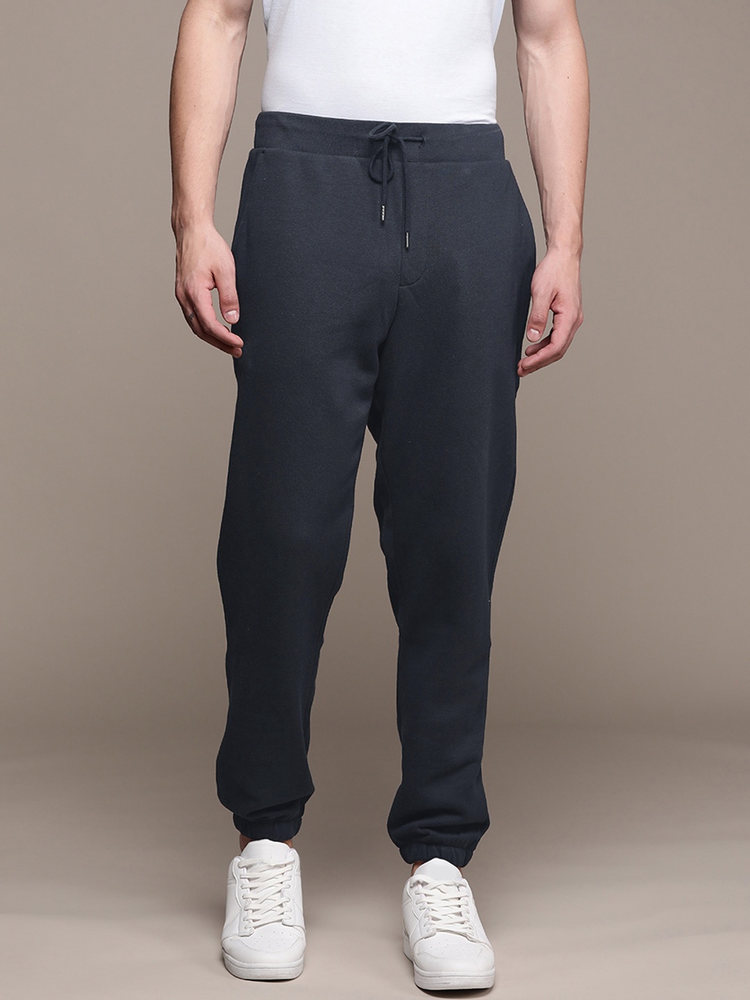 

MANGO MAN Regular Joggers Trousers, Navy blue