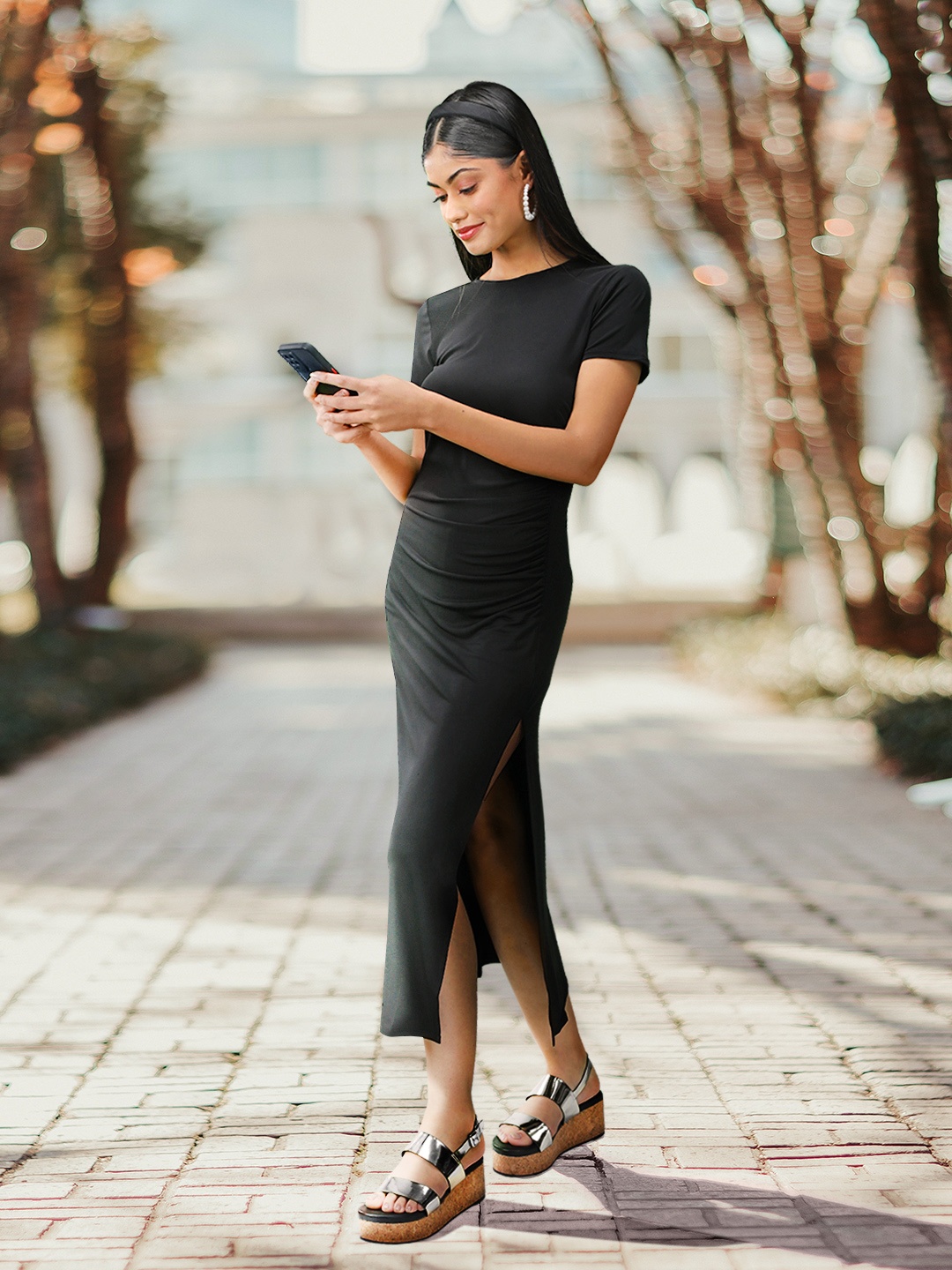 

MANGO Black Solid Ruched Sheath Midi Dress