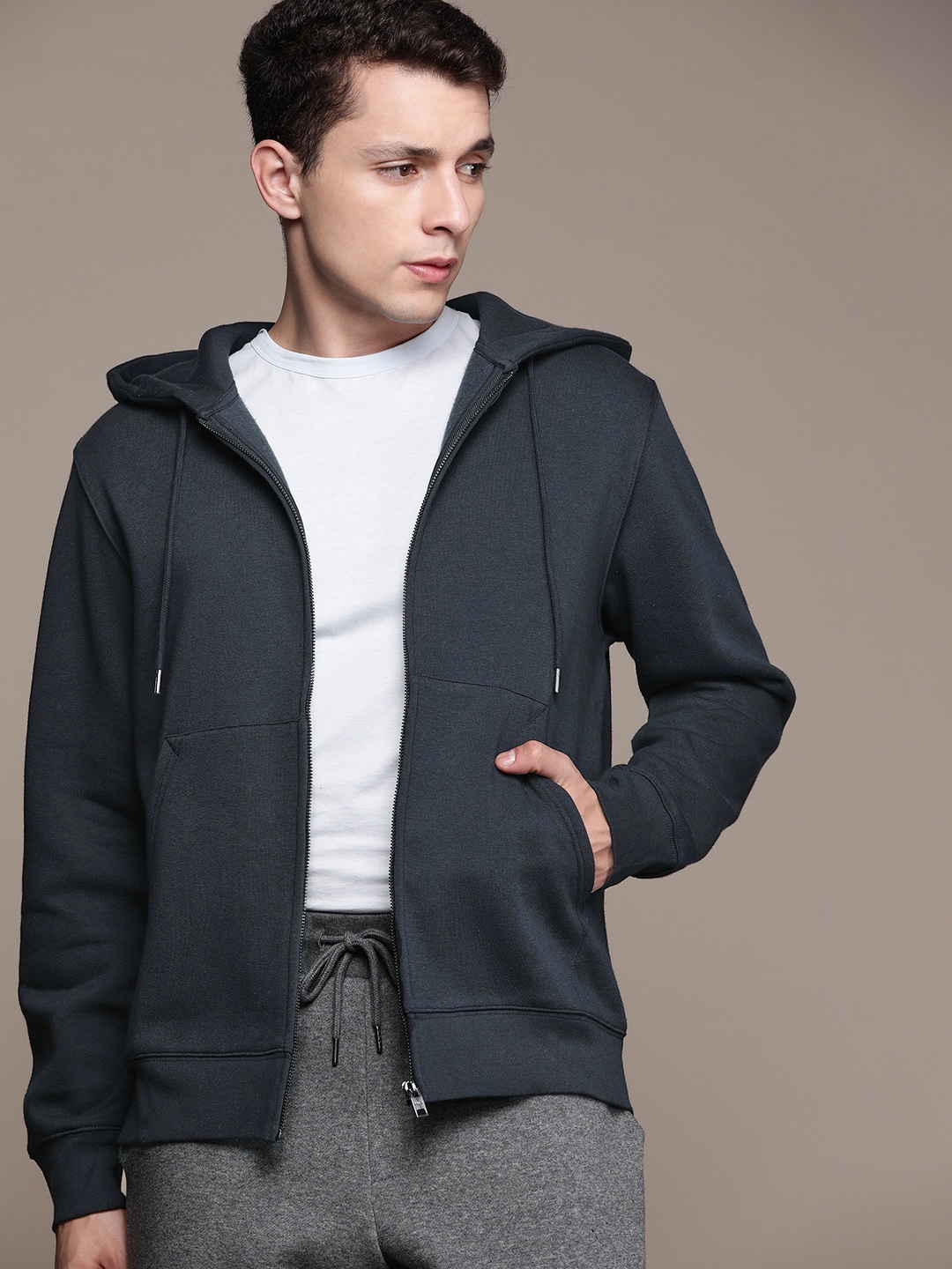 

MANGO MAN Sustainable Solid Hooded Sweatshirt, Navy blue