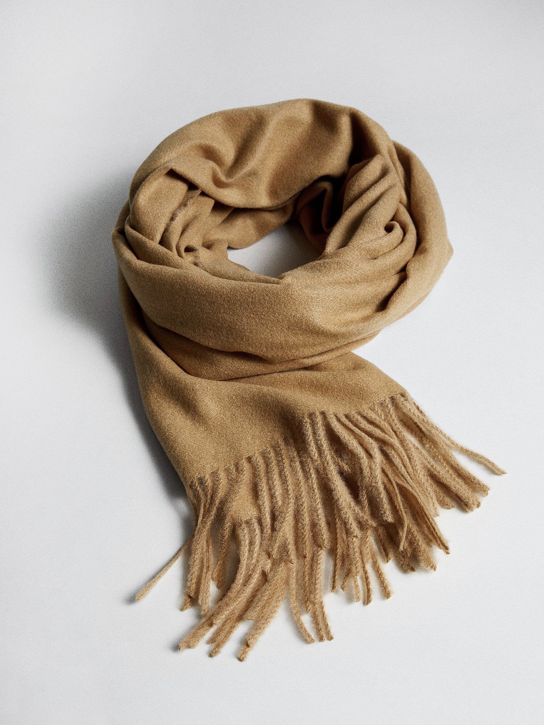 

MANGO Women Solid Sustainable Scarf, Khaki