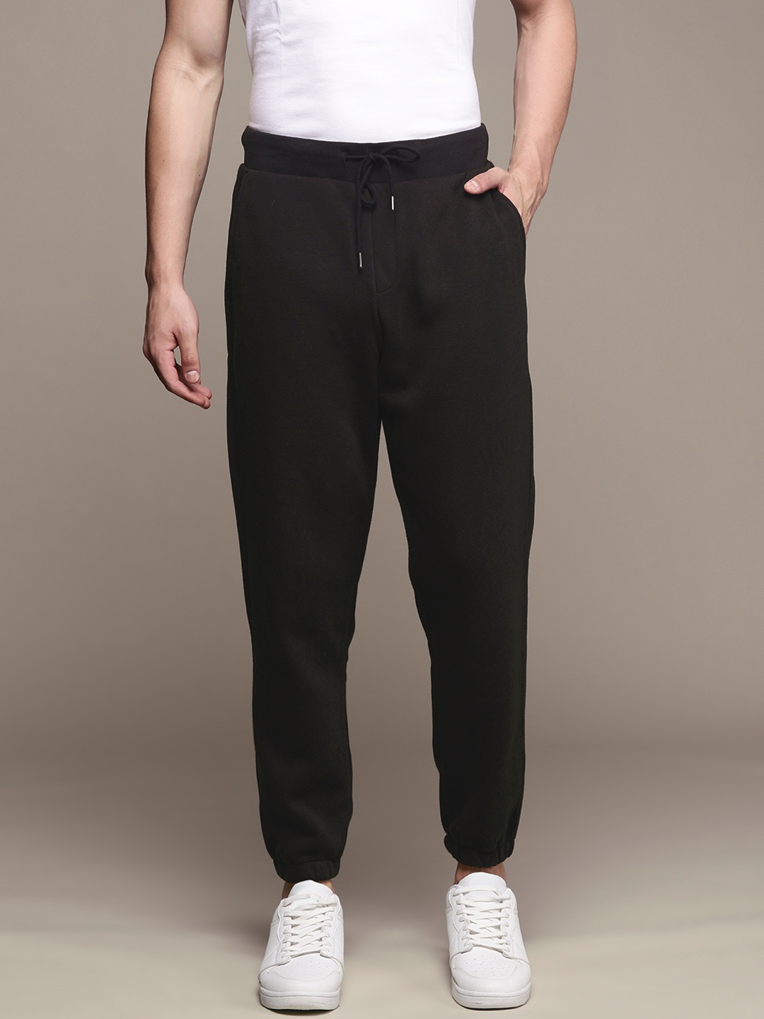 

MANGO MAN Sustainable Relaxed Fit Joggers Trousers, Black