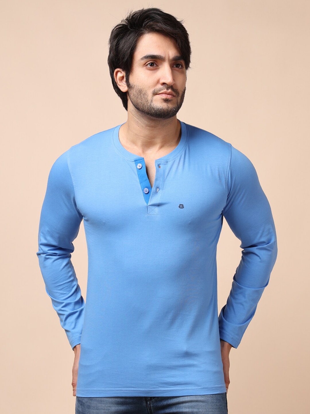 

berry blues Men Solid Henley Neck Cotton T-shirt, Blue