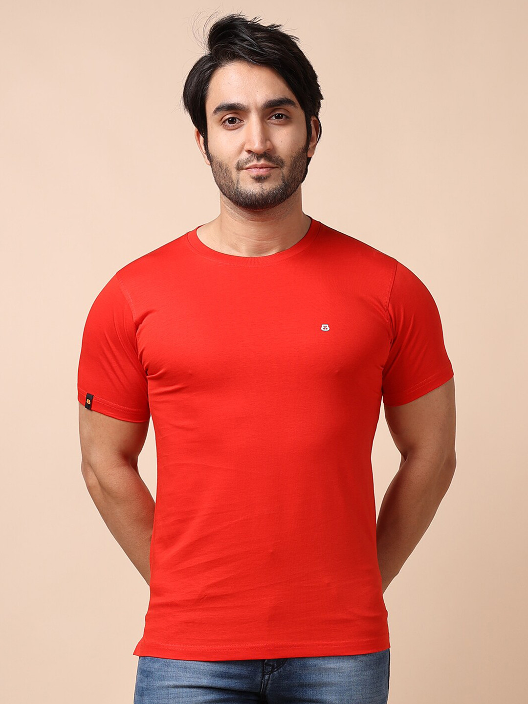 

berry blues Men Red Solid Cotton T-shirt