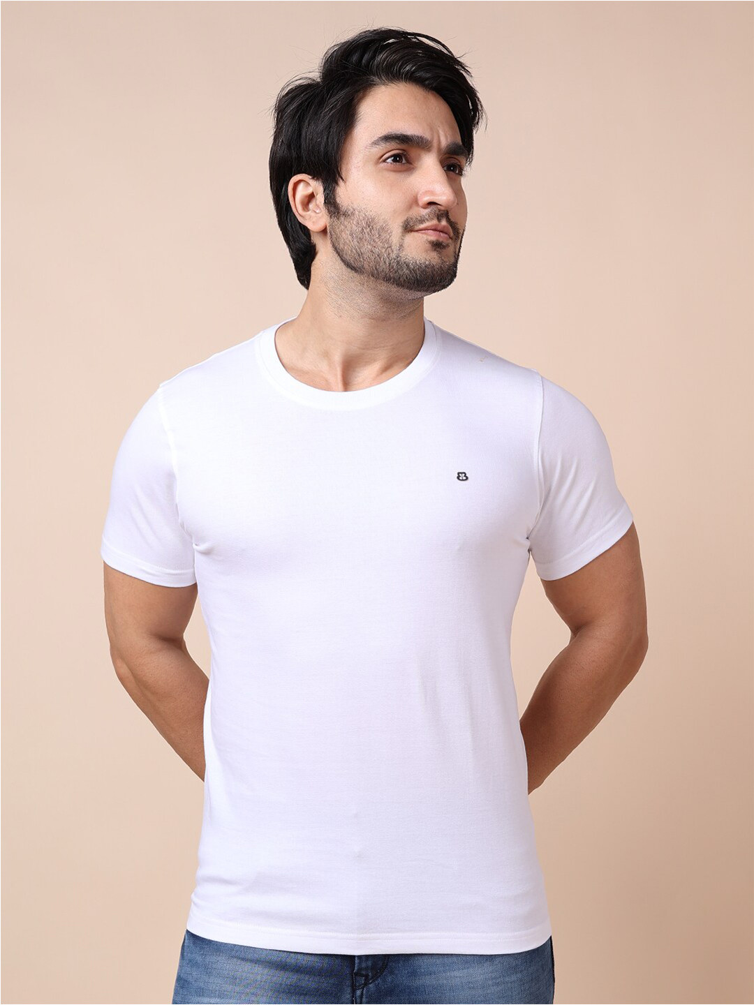 

berry blues Men White Solid Cotton T-shirt