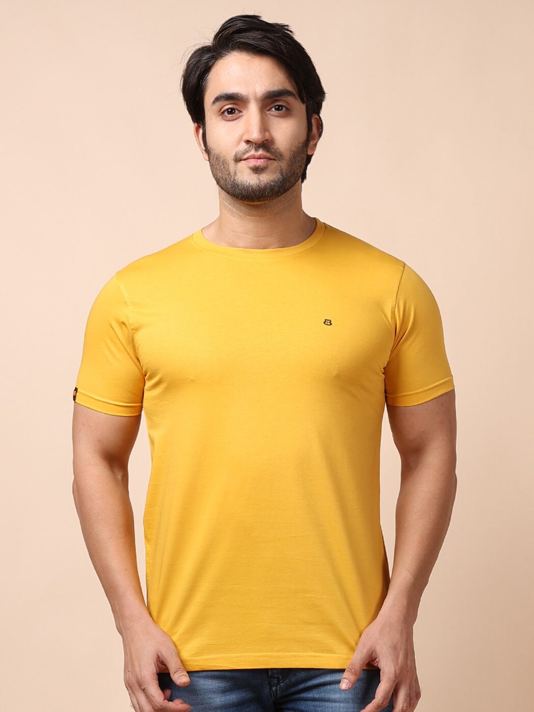 

berry blues Men Mustard Yellow Cotton T-shirt