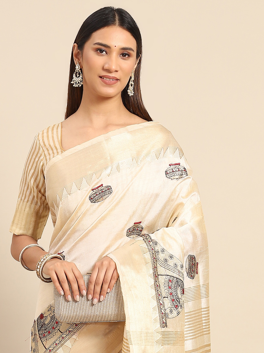 

Mitera Off White & Gold-Toned Ethnic Motifs Embroidered Silk Cotton Chanderi Saree