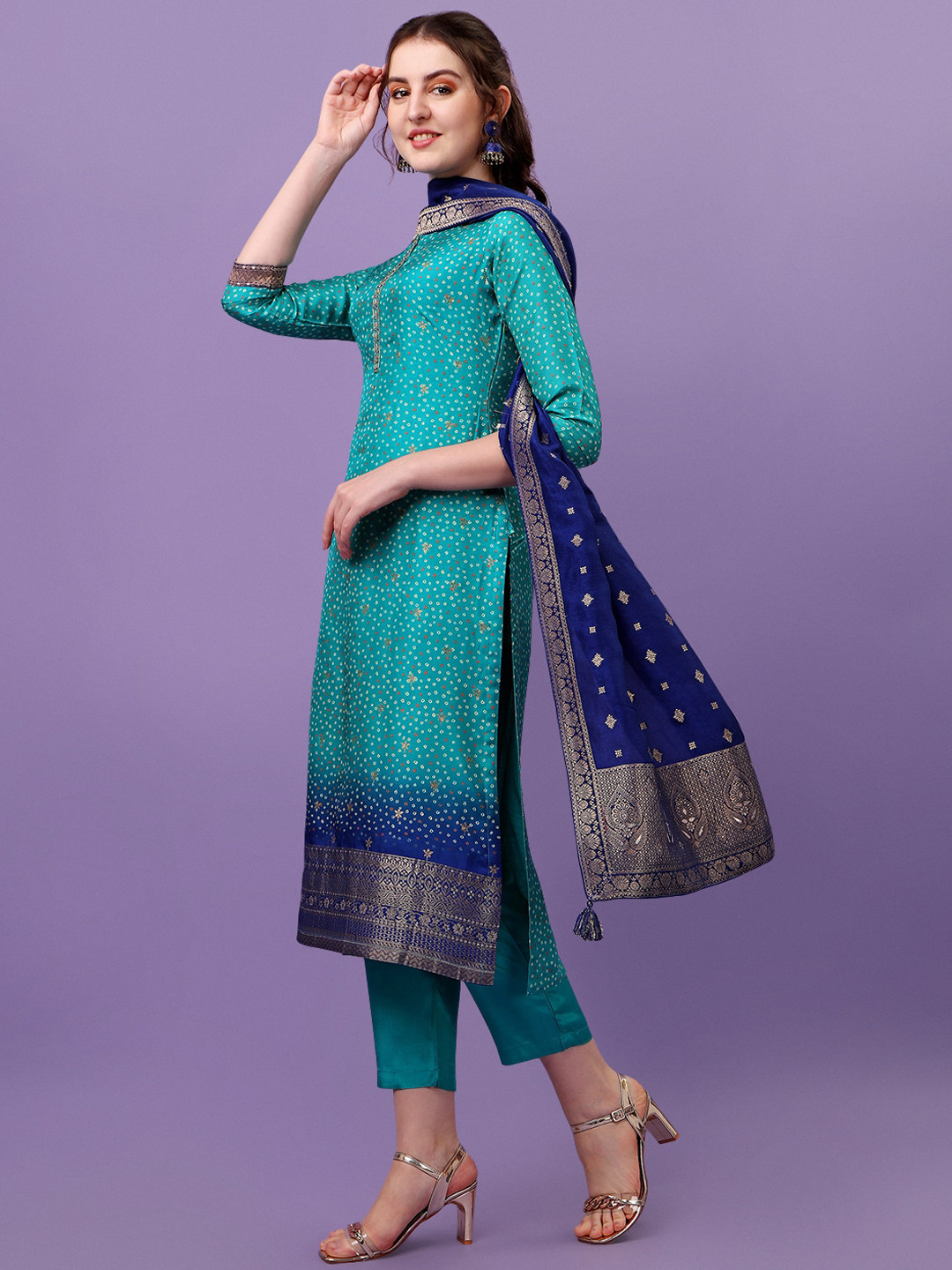 

Seerat Women Rama Green Ethnic Motifs Jacquaed With Printed Kurta With Trousers & Dupatta