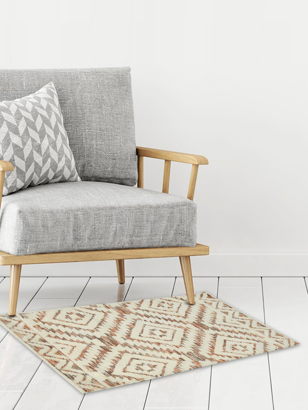 

Home Centre White Printed Dhurrie