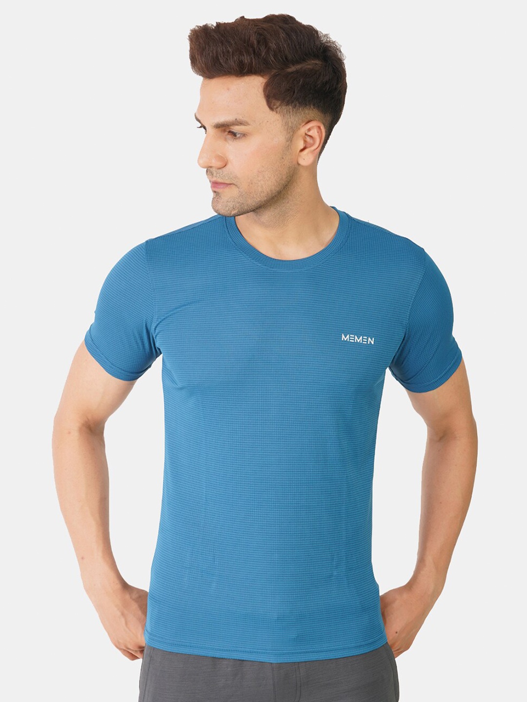 

MEMEN Men Round Neck Solid Teal T-shirt