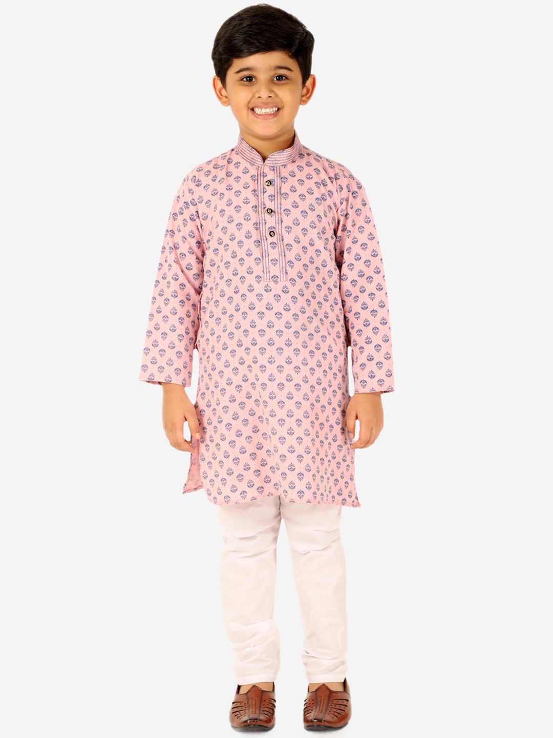 

Pro-Ethic STYLE DEVELOPER Boys Ethnic Motifs Printed Pure Cotton Kurta with Pyjamas, Peach