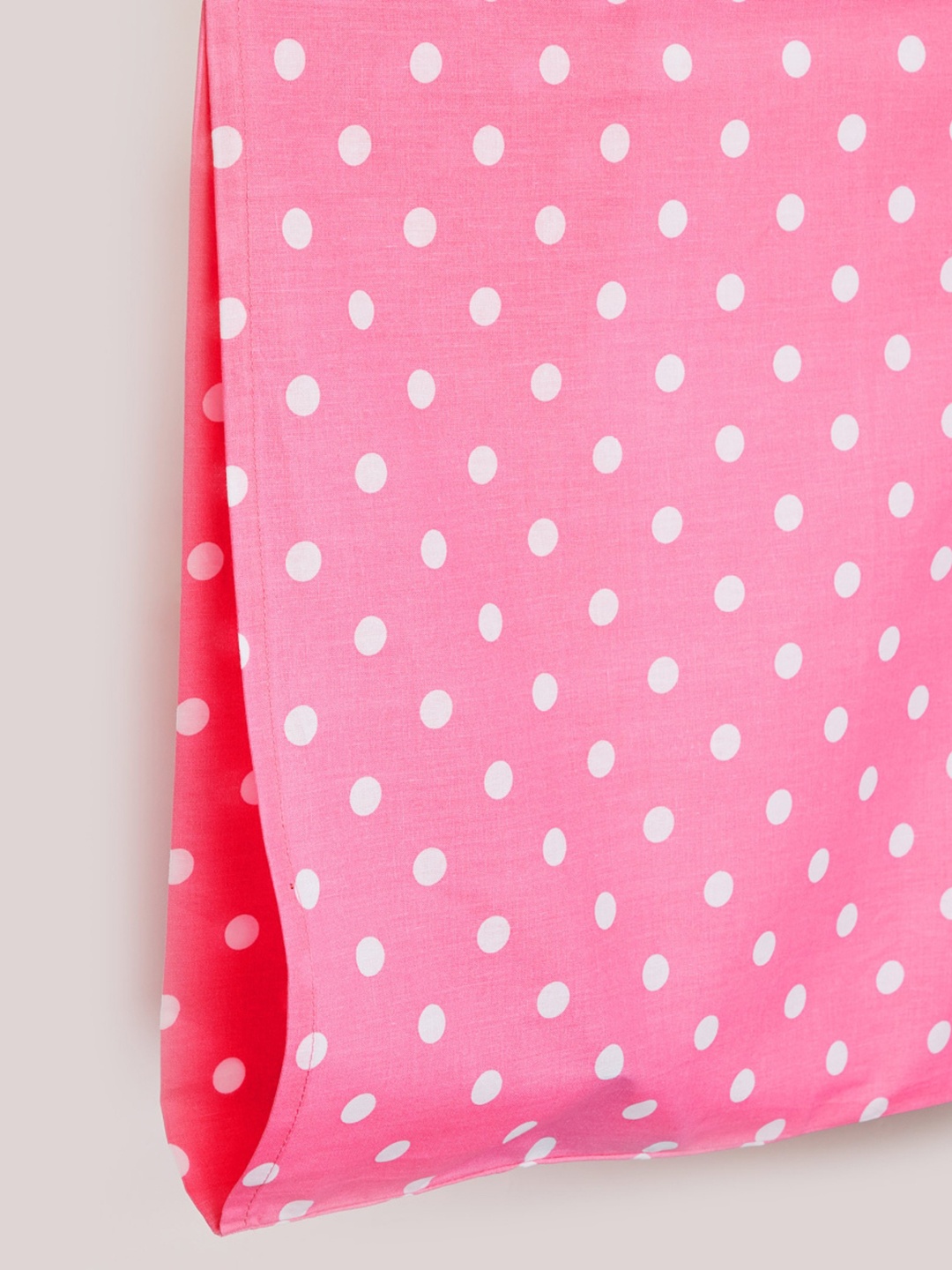 

Home Centre Set Of 3 Pink & White Slate Polka Printed 144 TC Double Bedsheet