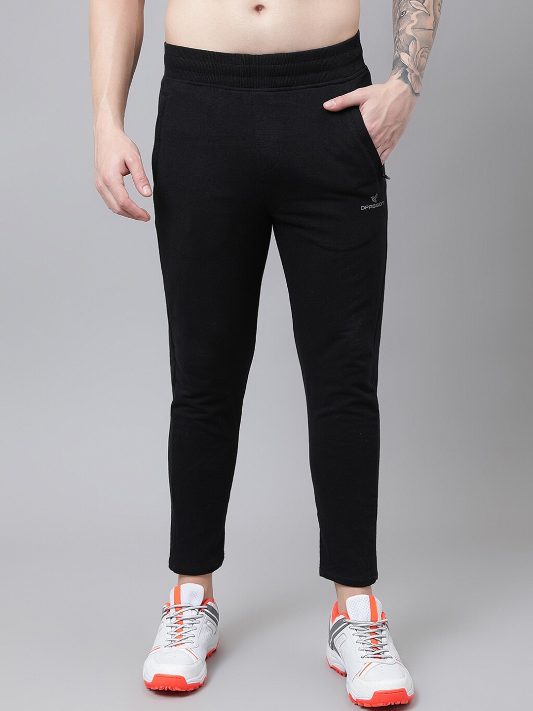 

Dpassion Men Black Solid Track Pants