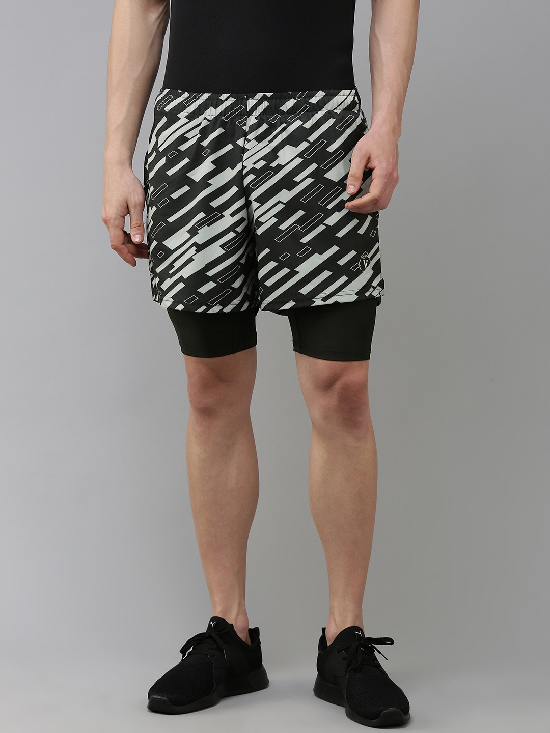 

Van Heusen Men Geometric Printed Mid-Rise Sports Shorts, Black