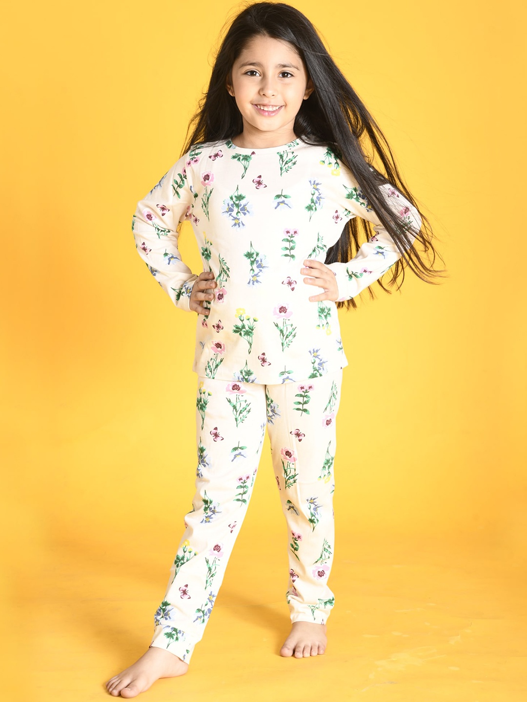 

Anthrilo Girls White & Green Printed Pure Cotton Night suit