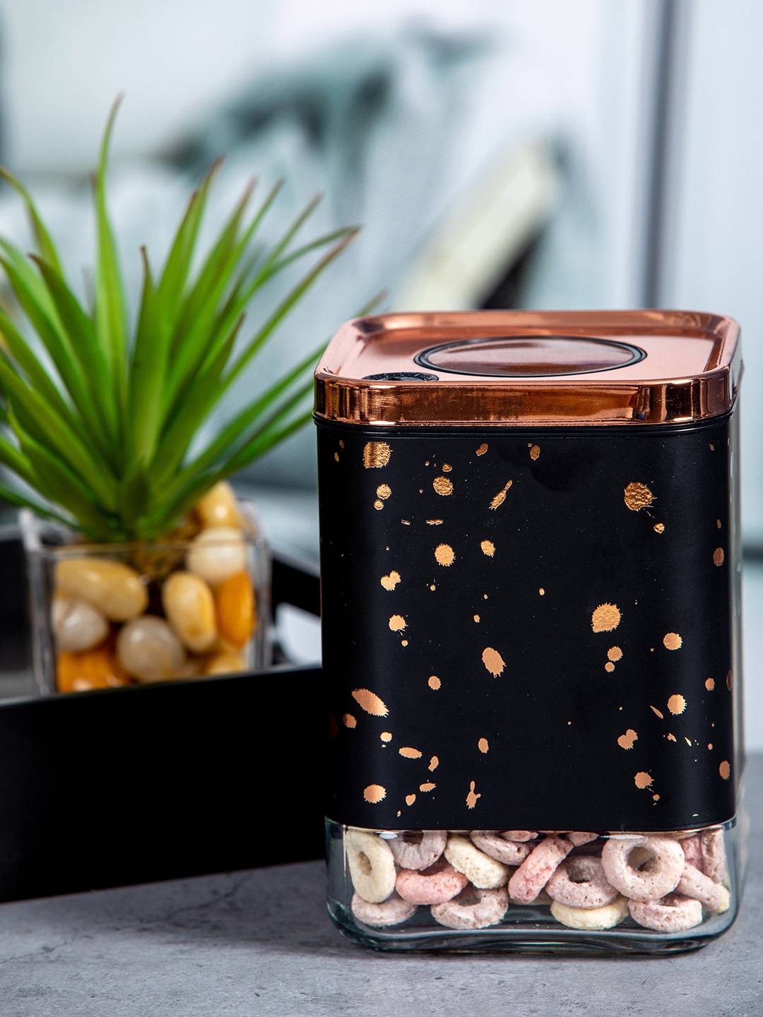 

White Gold Black & Gold-Toned Glass Food Container Storage Jar With Lid 500 ml