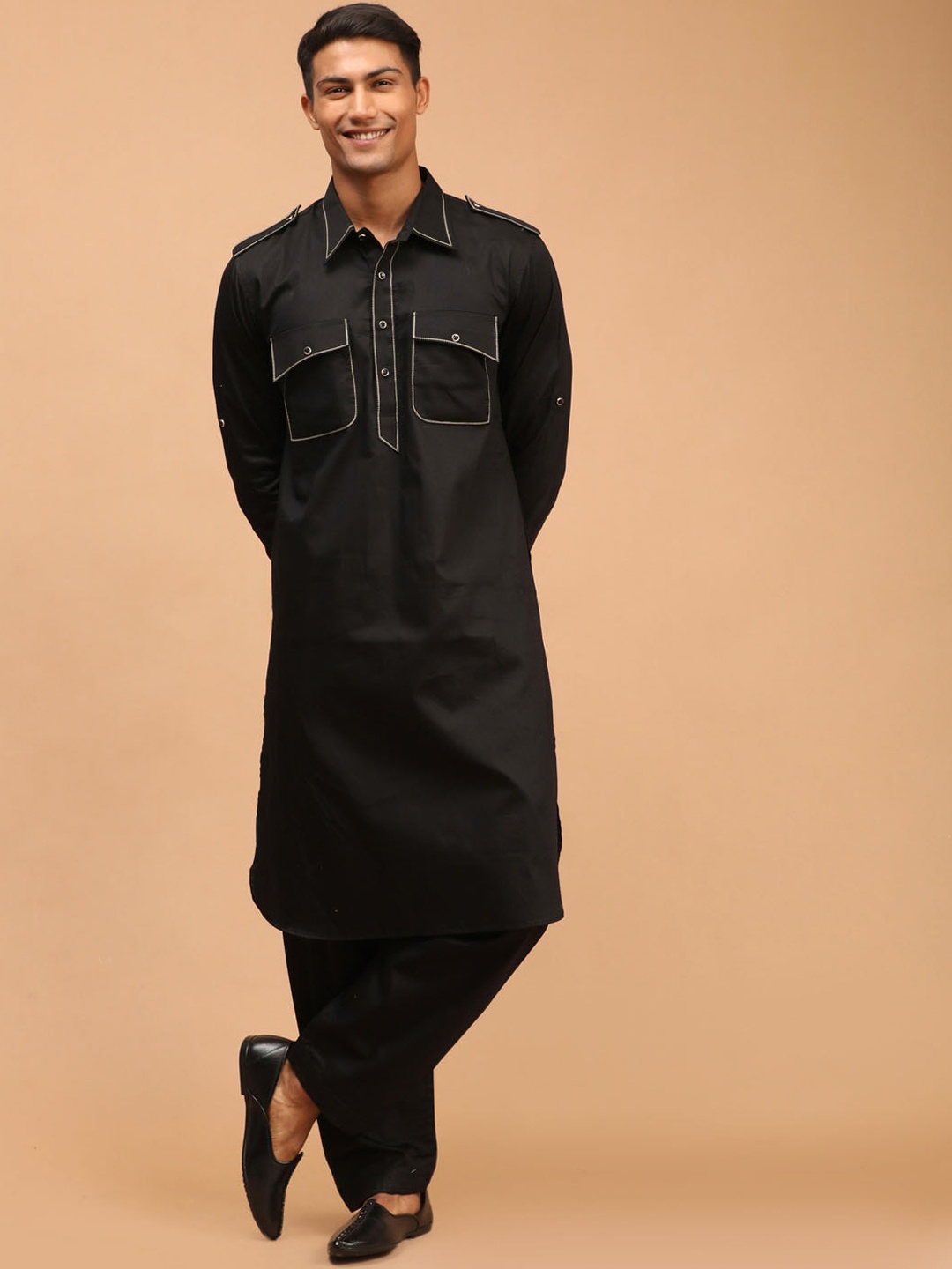 

VASTRAMAY Men Pathani Kurta with Pyjama Set, Black
