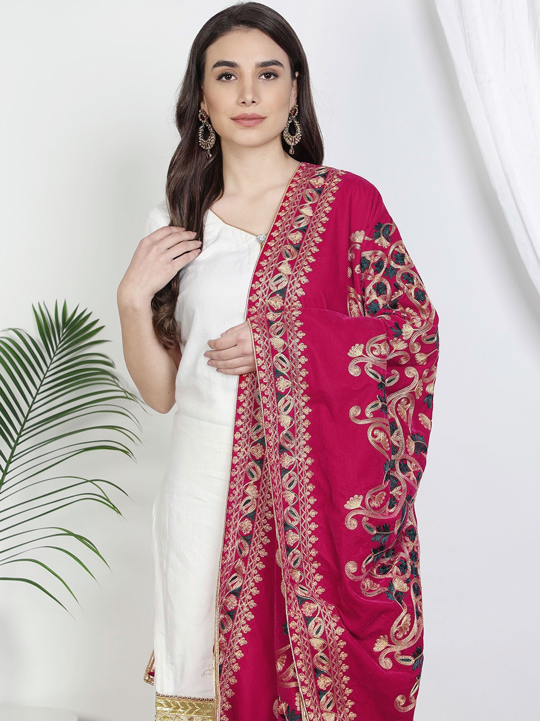 

Moda Chales Women Magenta and Green Embroidered Floral Velvet Shawl