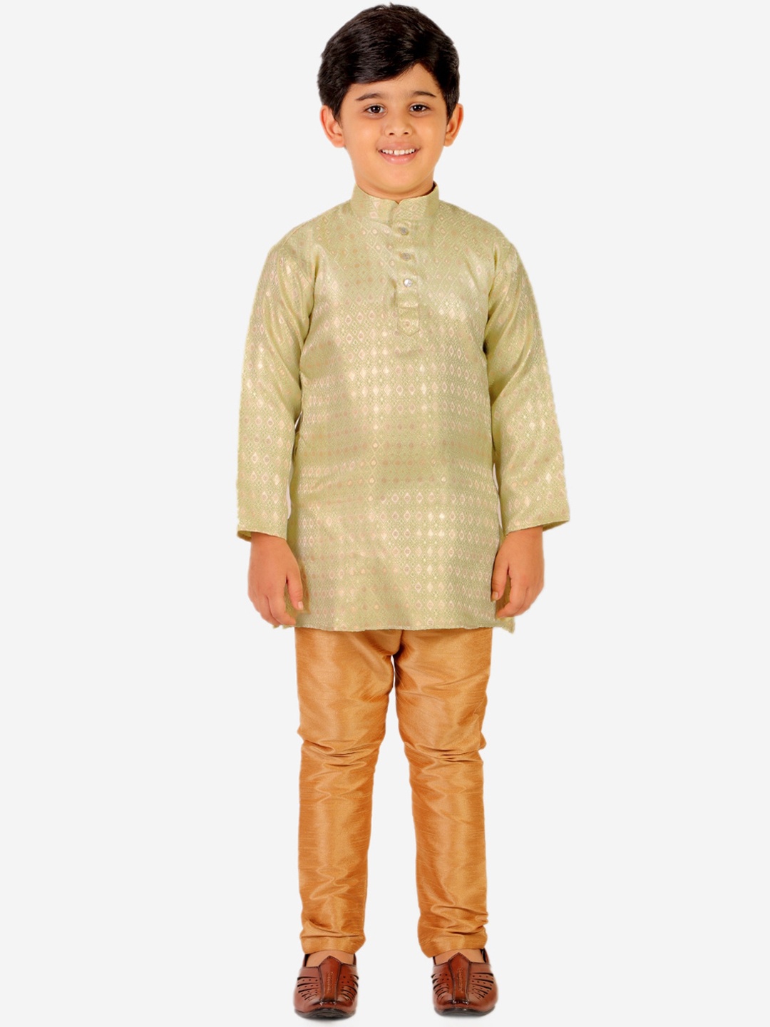 

Pro-Ethic STYLE DEVELOPER Boys Ethnic Motifs Printed Pure Silk Kurta with Pyjama, Green