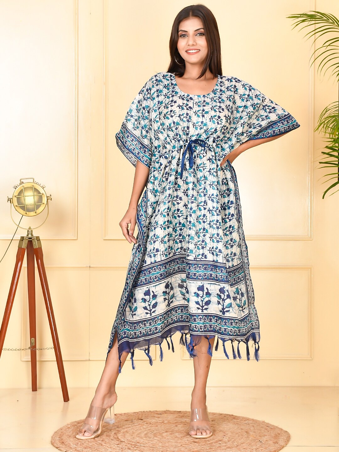 

Kesarya White & Blue Floral Kaftan Midi Dress