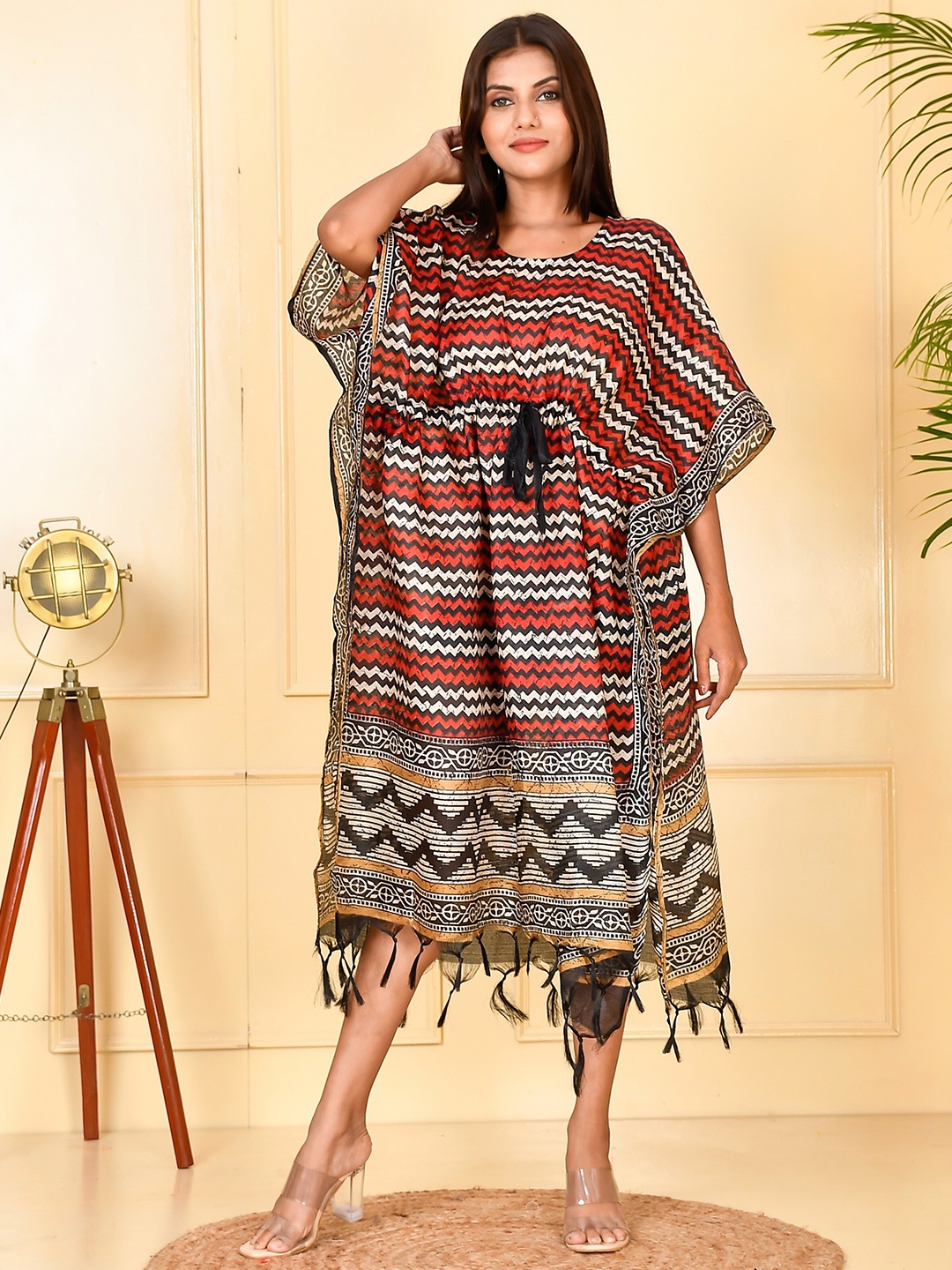 

Kesarya Black & Brown Kaftan Midi Dress