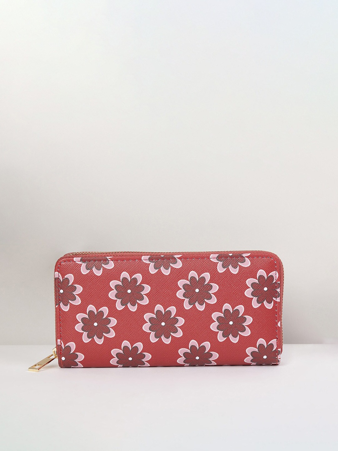 

max Women Printed Zip-Around Wallet, Red
