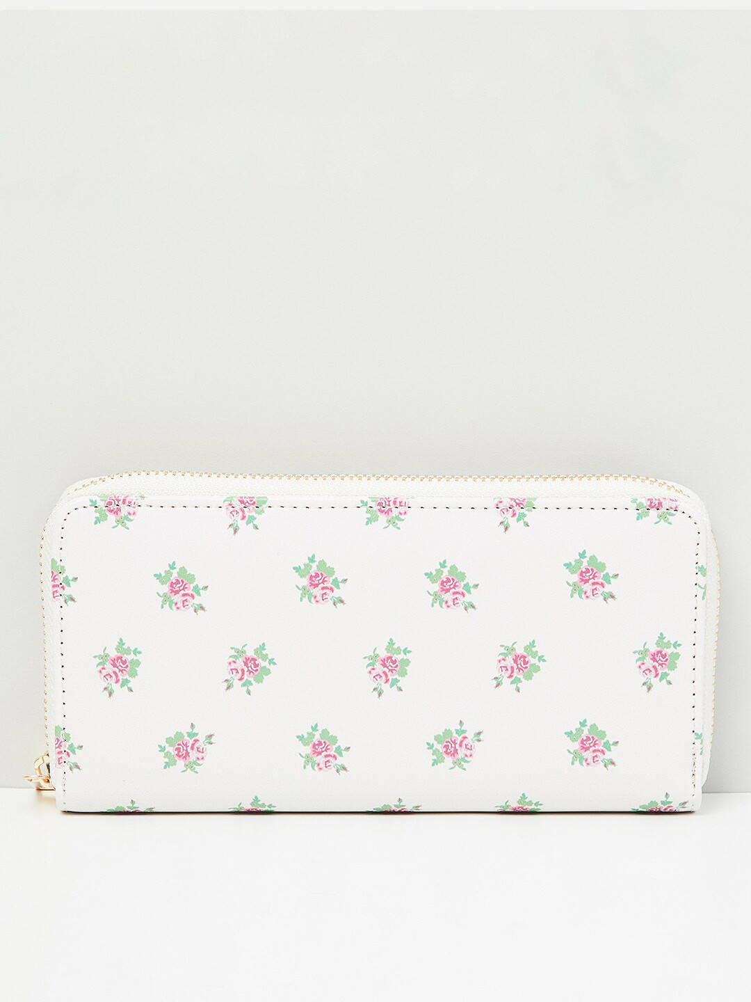 

max Women Printed Zip Closure Wallet, White