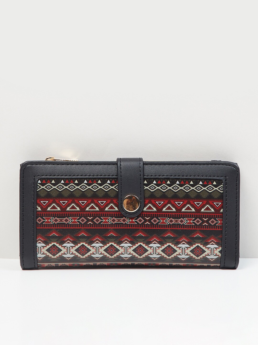 

max Women Printed Bi-Fold Wallet, Black