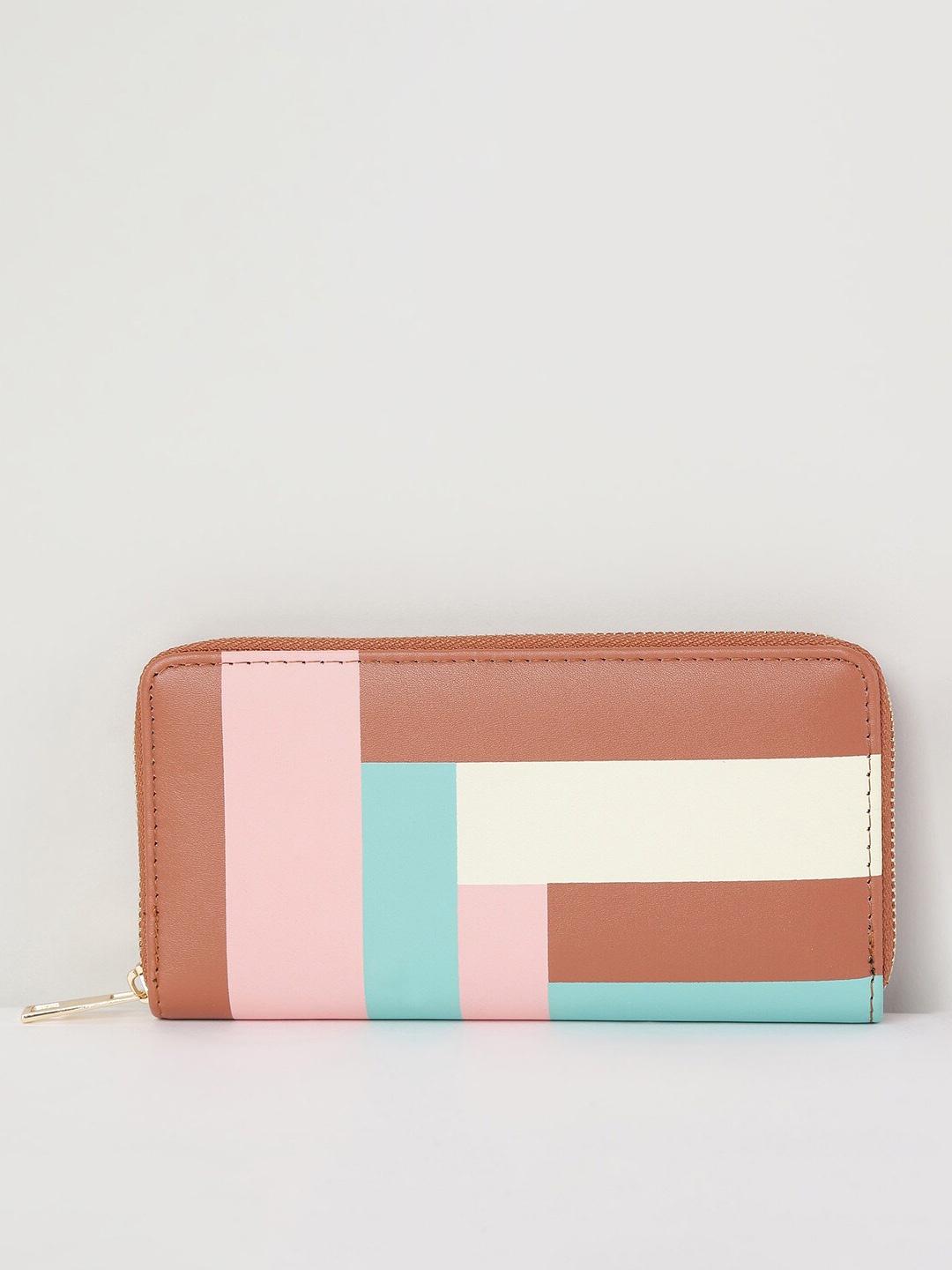 

max Women Colourblocked Zip-Around Wallet, Brown