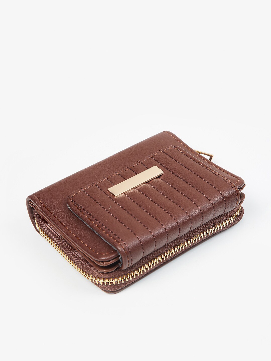 

max Women Solid Small Bi-Fold Wallet, Brown