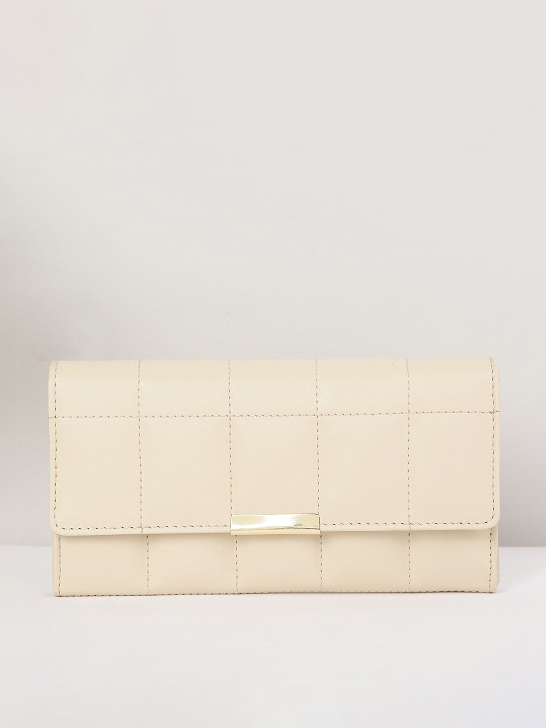 

max Women Quilted Bi-Fold Wallet, Off white
