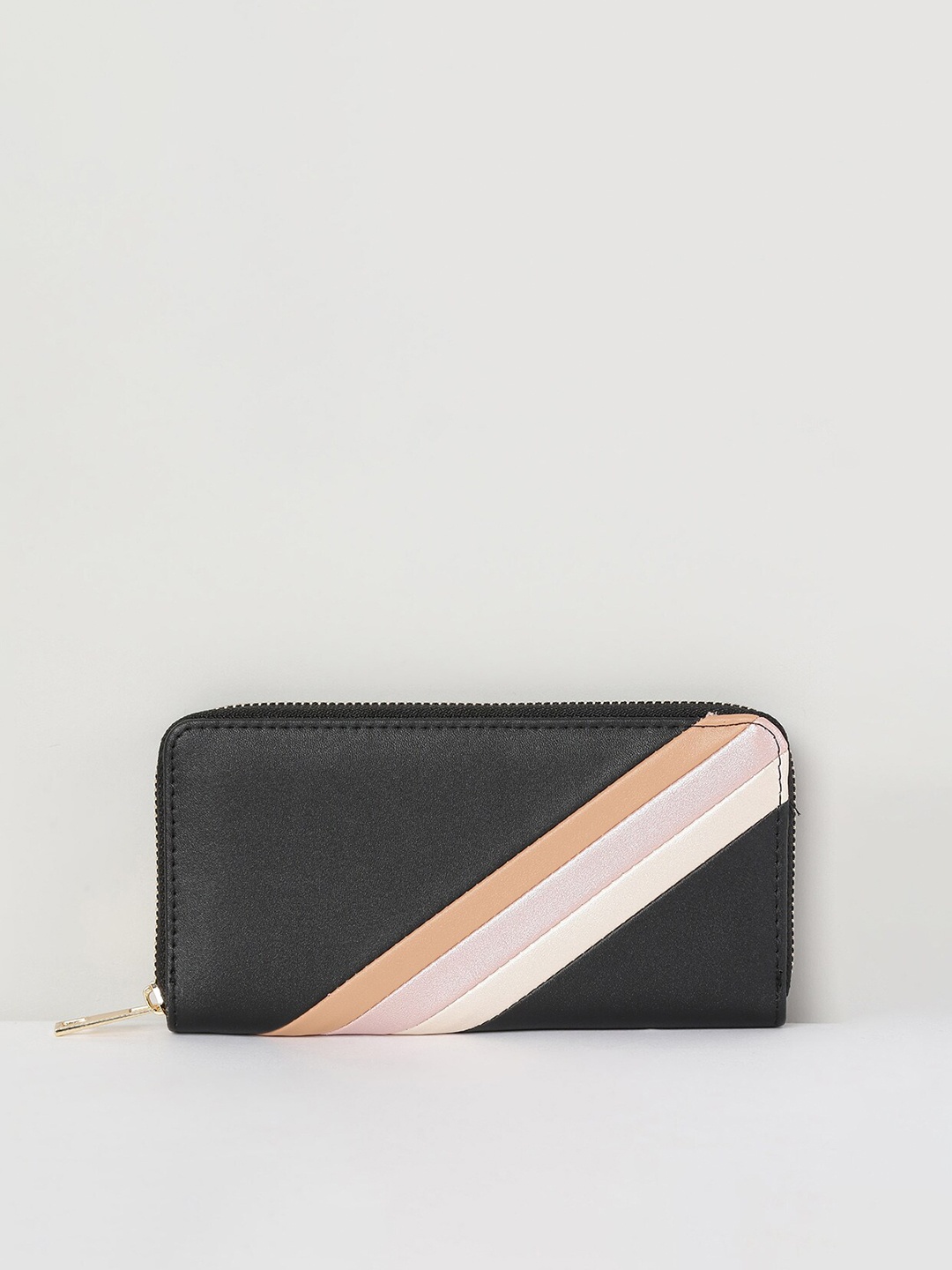 

max Women Striped Zip-Around Wallet, Black