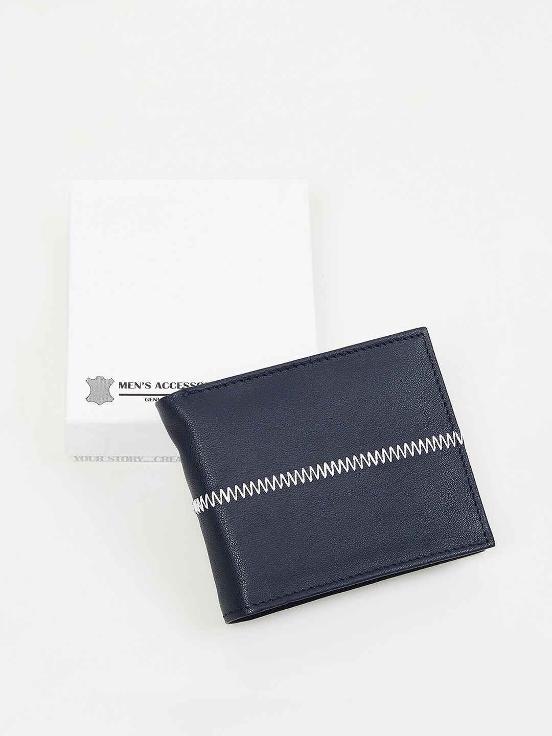 

max Men Textured Bi-Fold Wallet, Blue