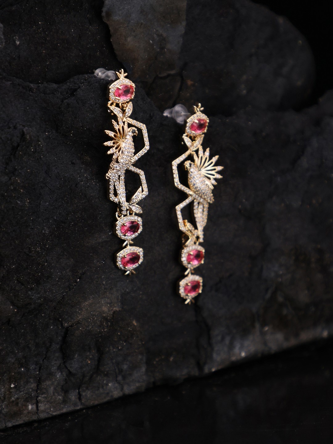 

anore 18K Gold Plated AAA+ Zircon Inlaid Silver Classic Drop Earrings, Red