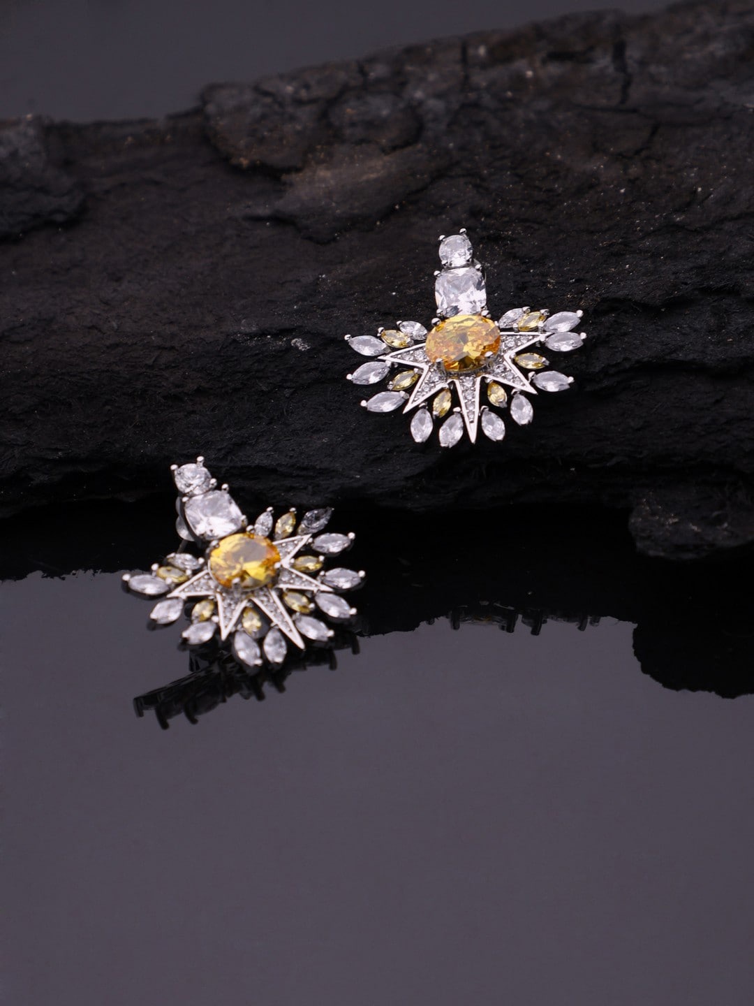 

anore Silver-Toned Gold Plated Classic Studs Earrings