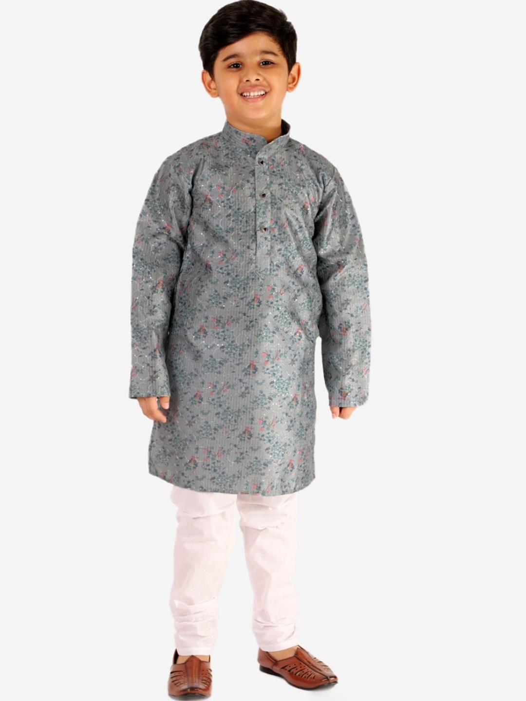 

Pro-Ethic STYLE DEVELOPER Boys Grey Printed Angrakha Pure Silk Kurta with Pyjamas