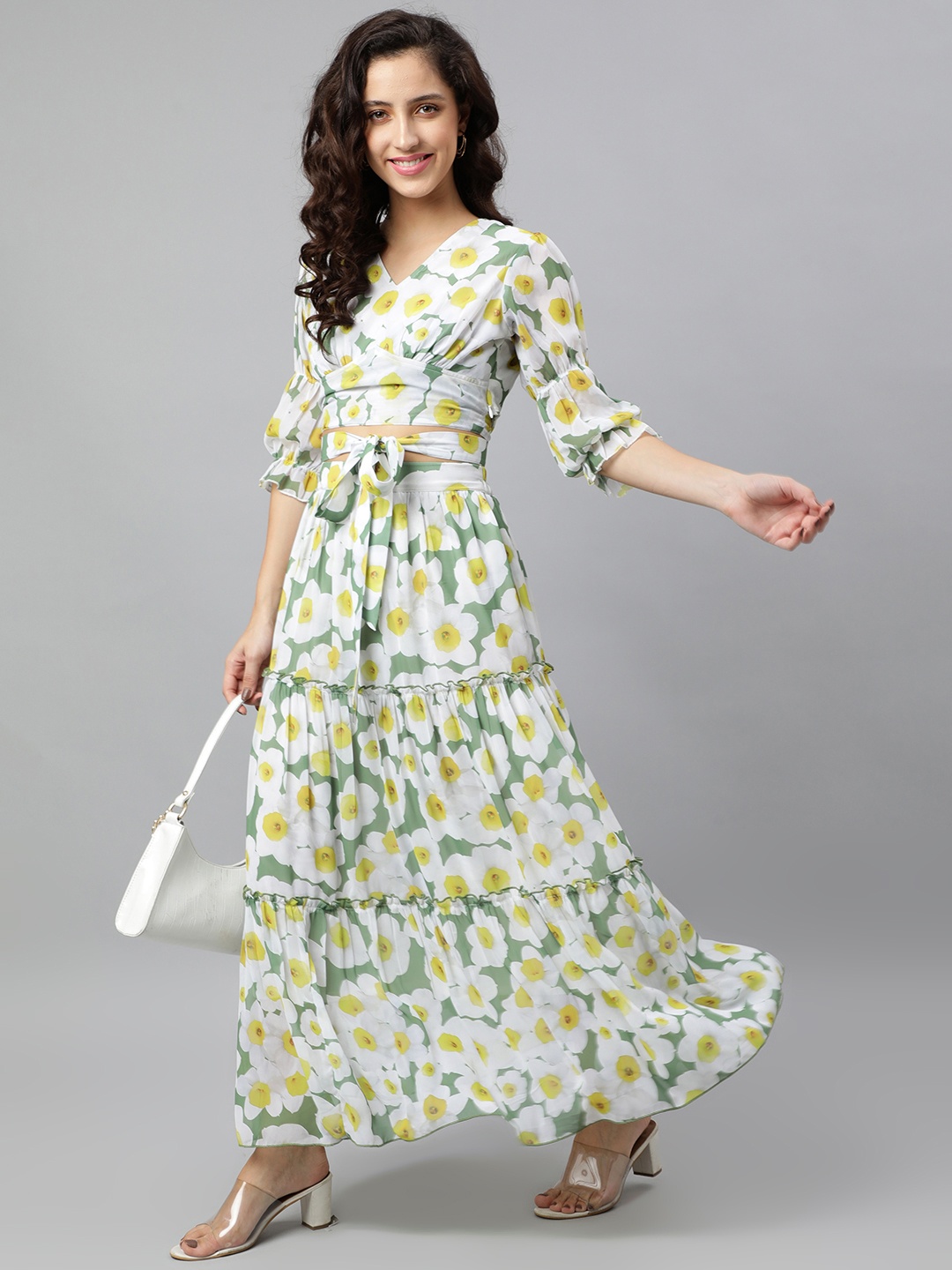 

DEEBACO Women Green & White Printed Top and Skirt Co-Ords