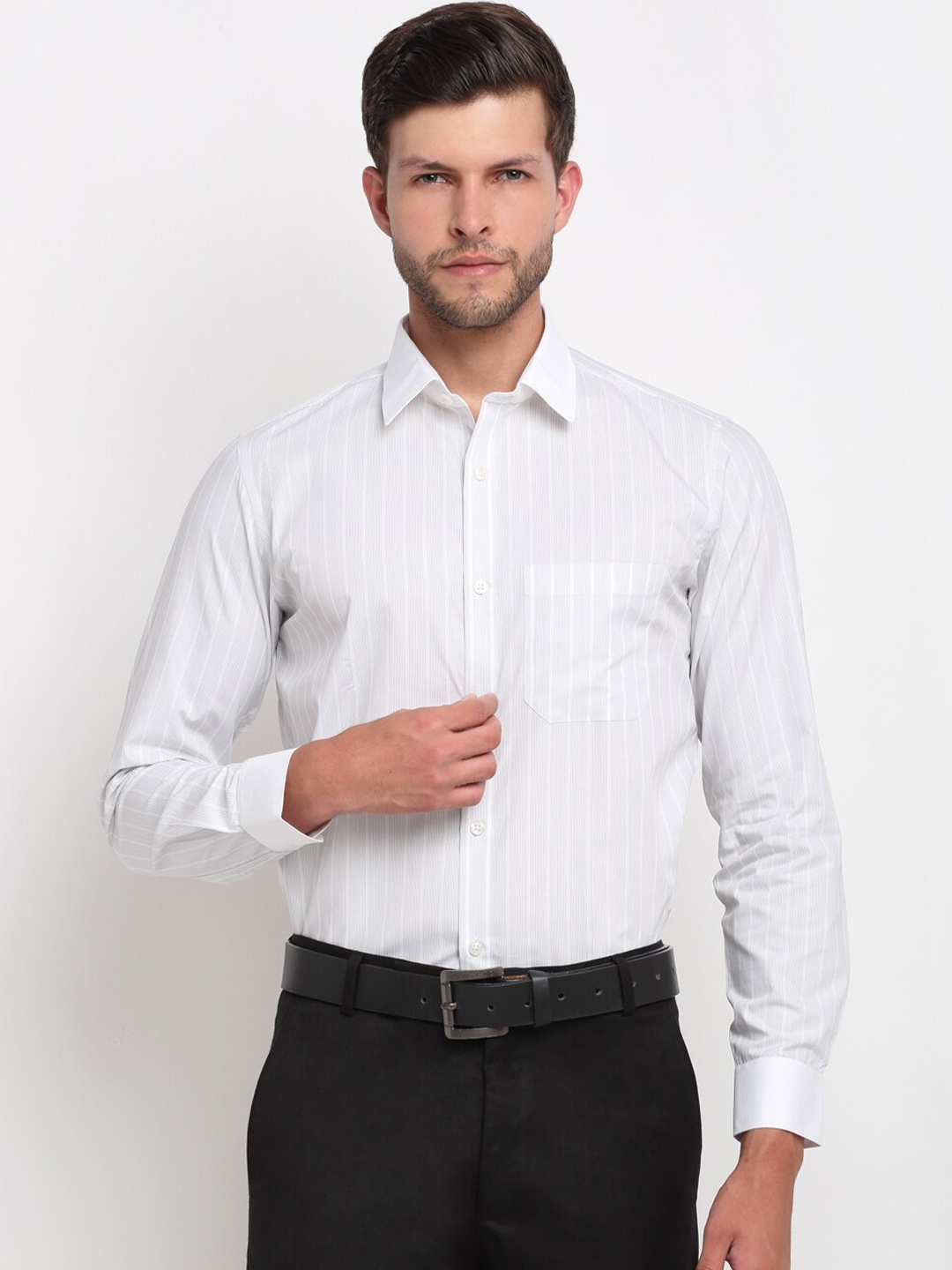 

FINNOY Men White New Slim Fit Striped Formal Shirt