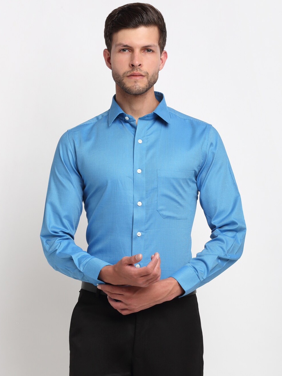 

FINNOY Men Blue Giza Cotton Textured Formal Shirt