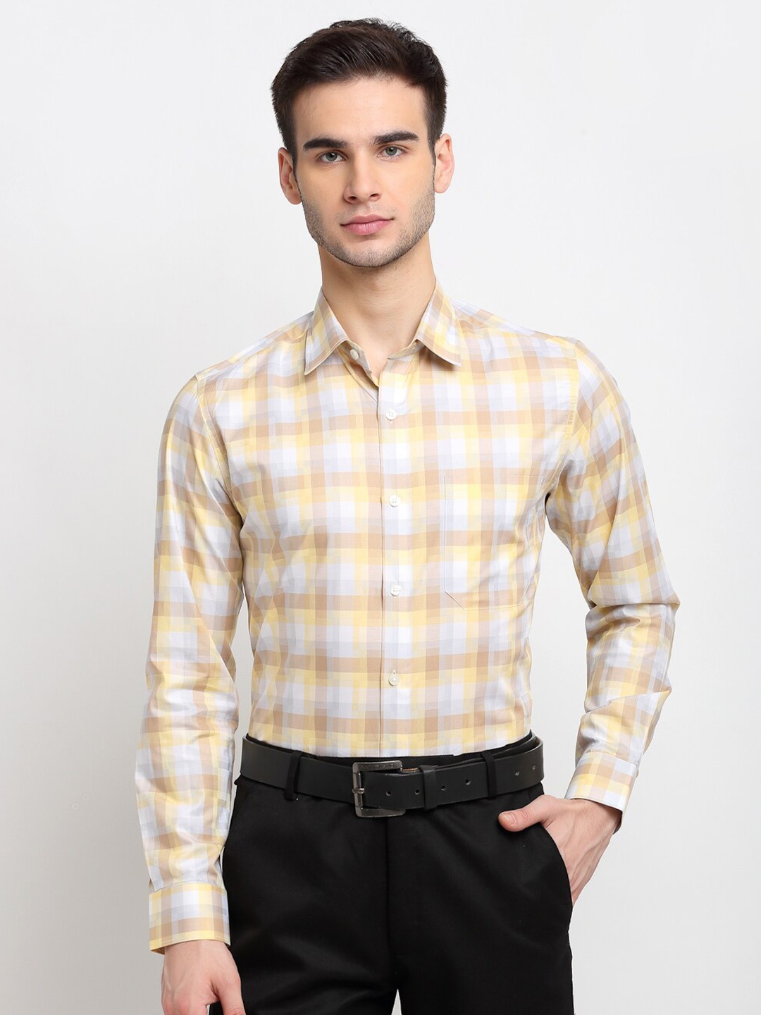 

FINNOY Men Yellow New Slim Fit Checked Formal Shirt