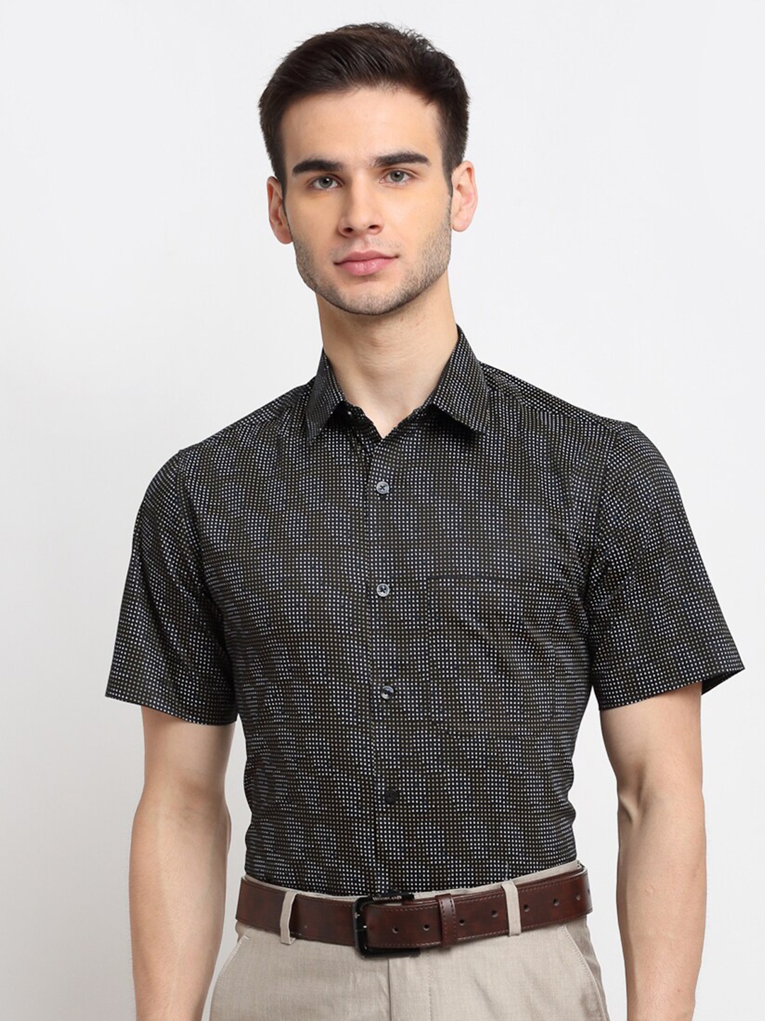 

FINNOY Men Black New Slim Fit Printed Formal Shirt