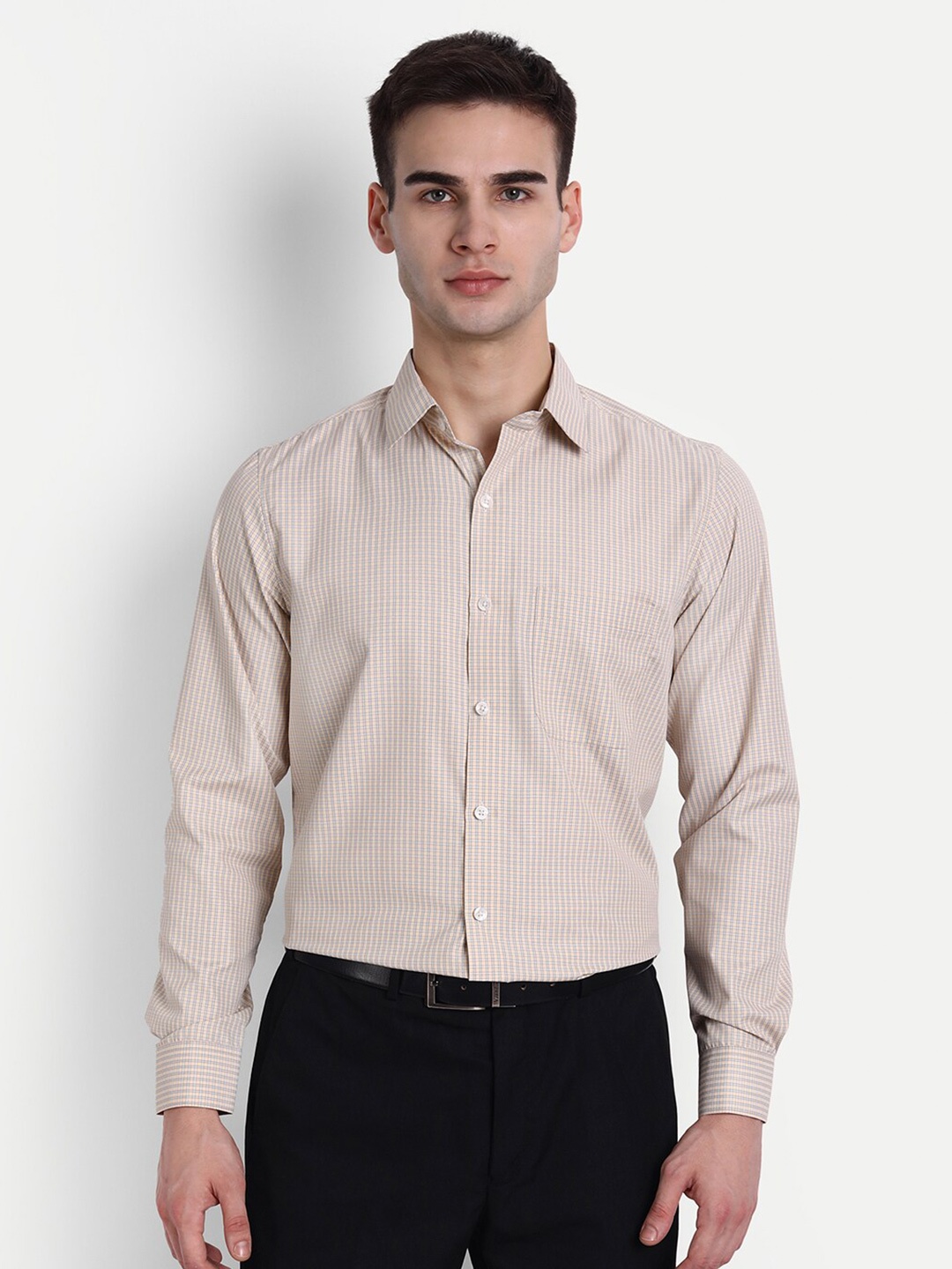 

FINNOY Men Orange Micro Checks Casual Shirt