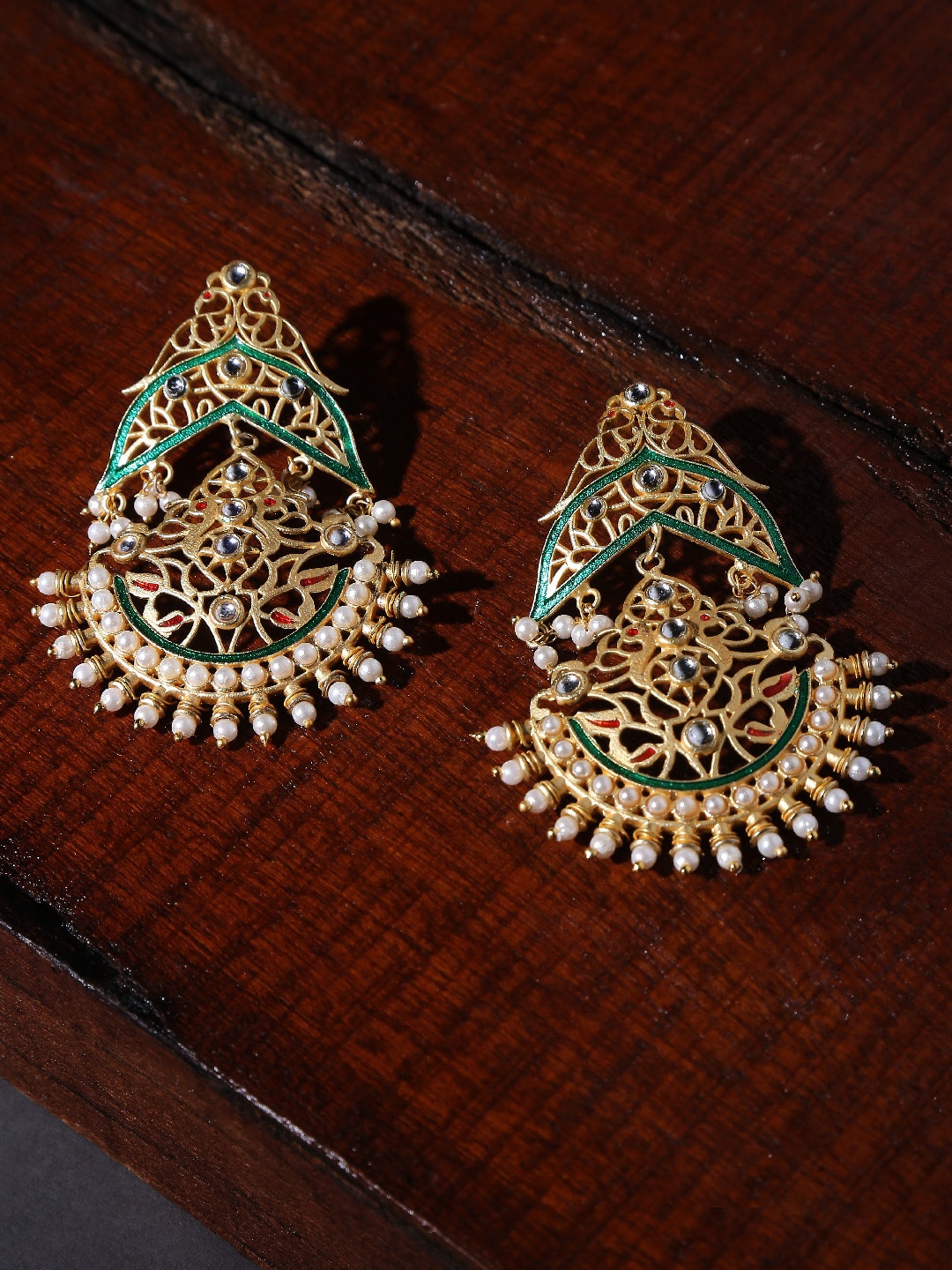 

OOMPH Gold Floral Chandbalis Earrings