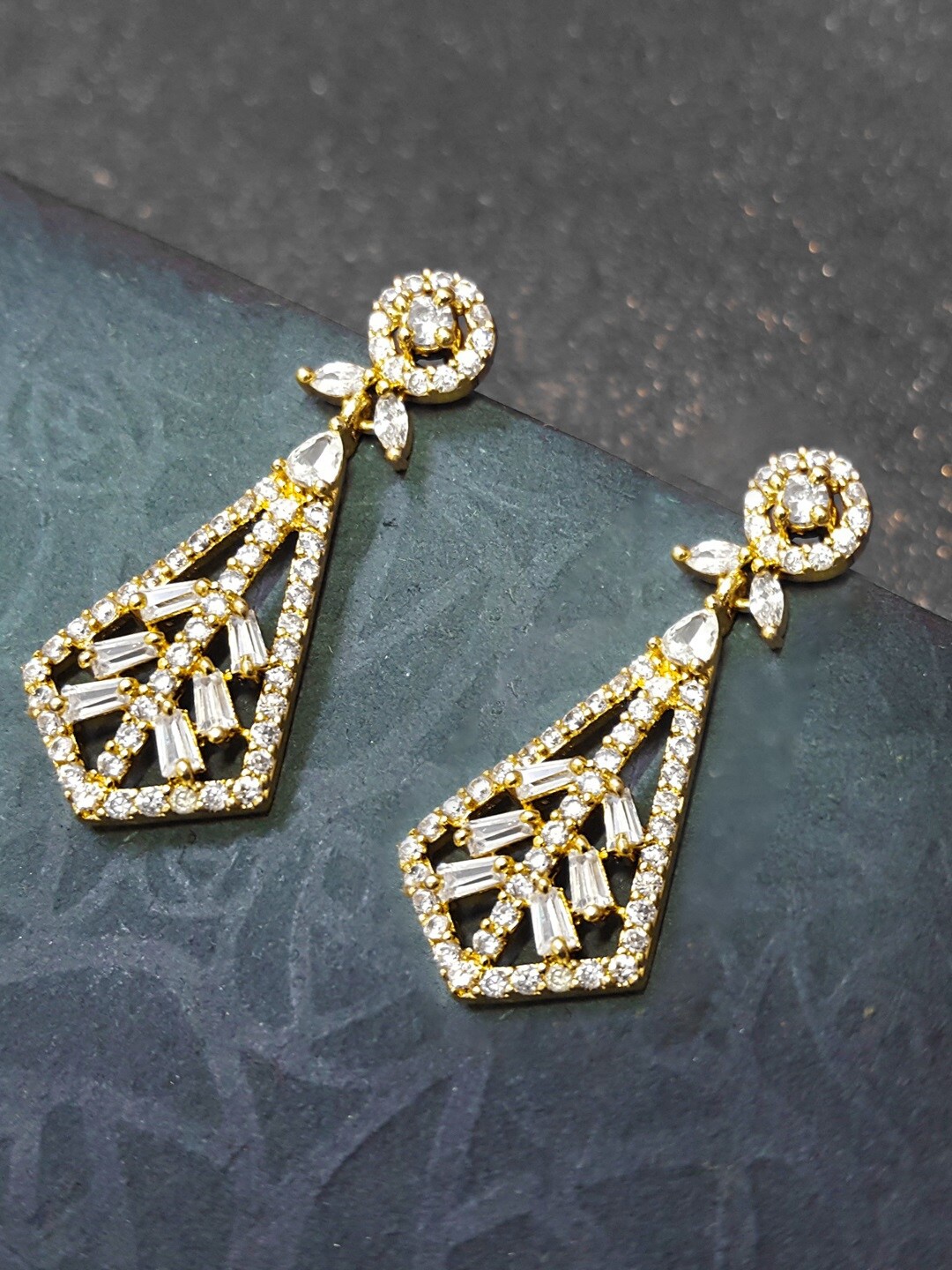 

OOMPH Gold-Toned Cubic Zirconia Floral Drop Earrings