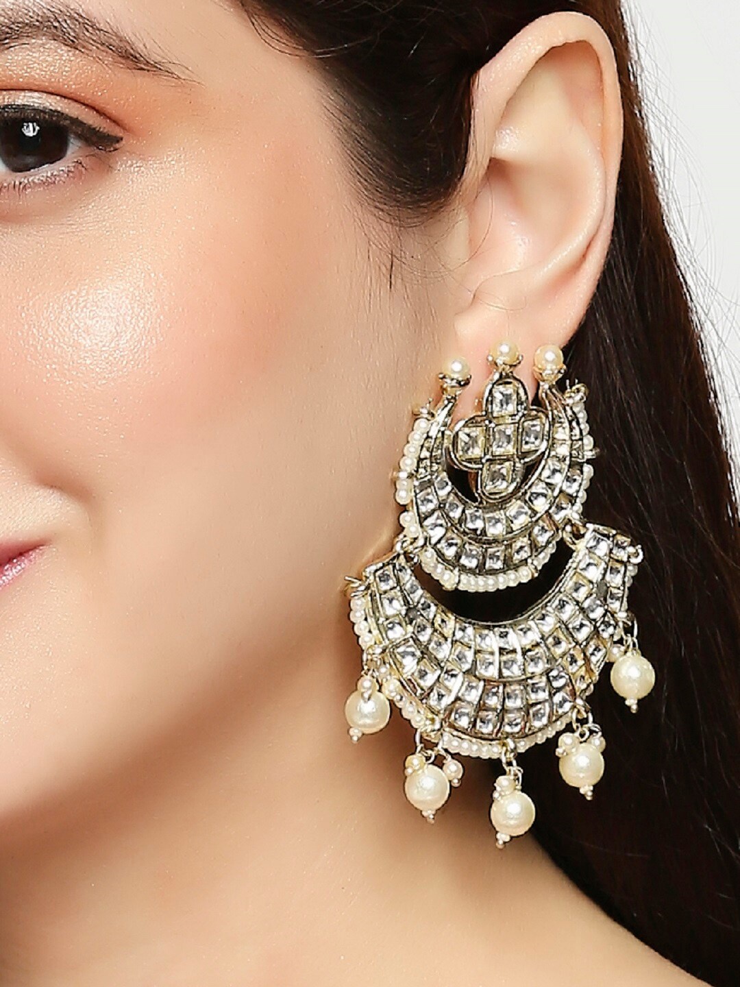 

OOMPH Gold-Toned Floral Chandbalis Earrings