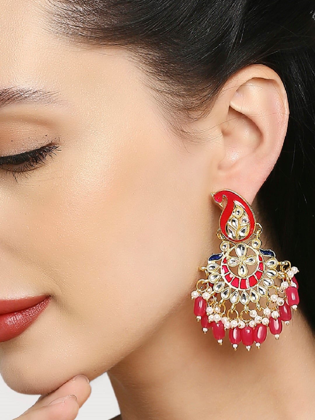 

OOMPH Gold-Toned Circular Chandbalis Earrings