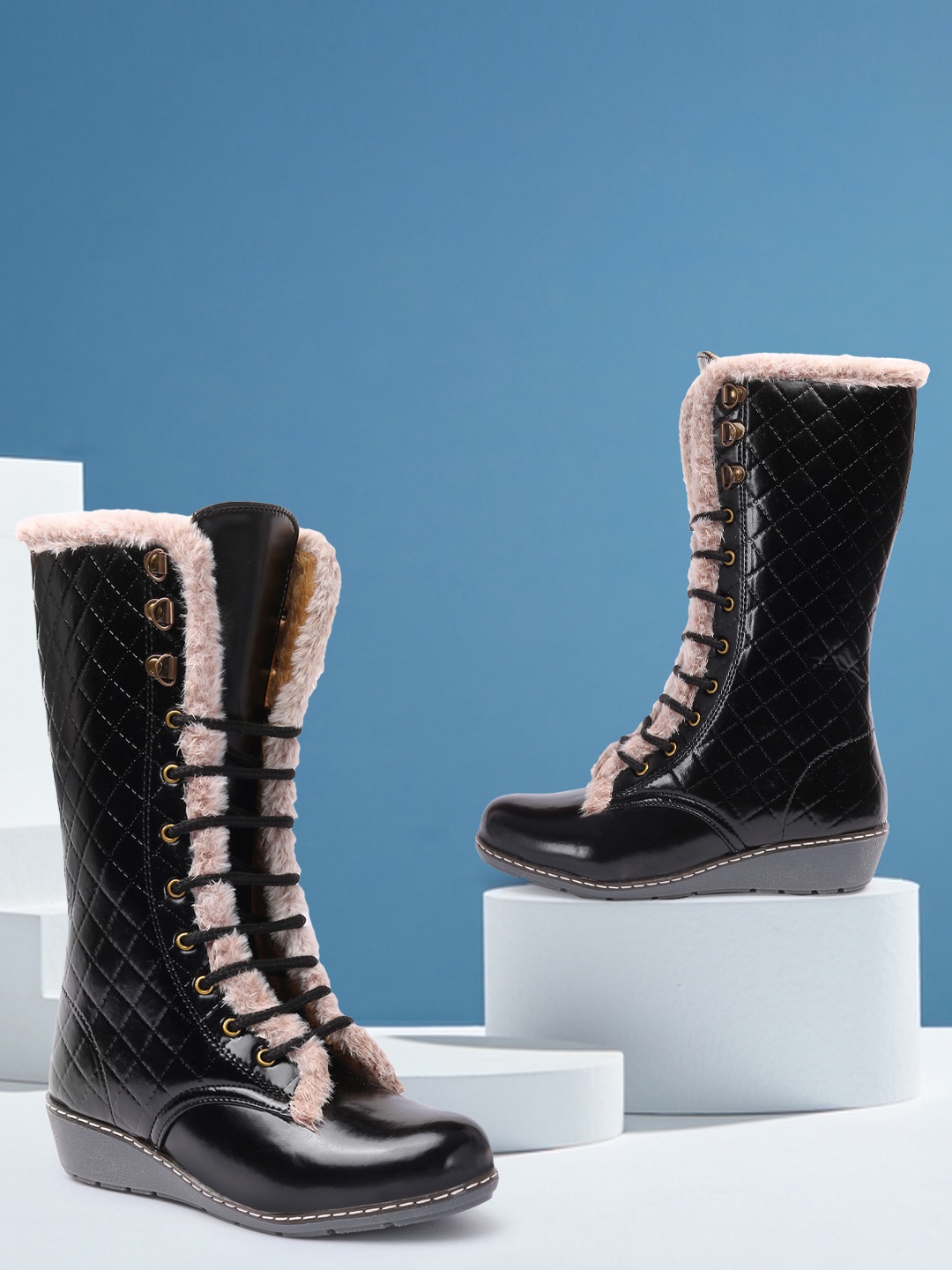 

RINDAS Women Black Textured Winter Boots