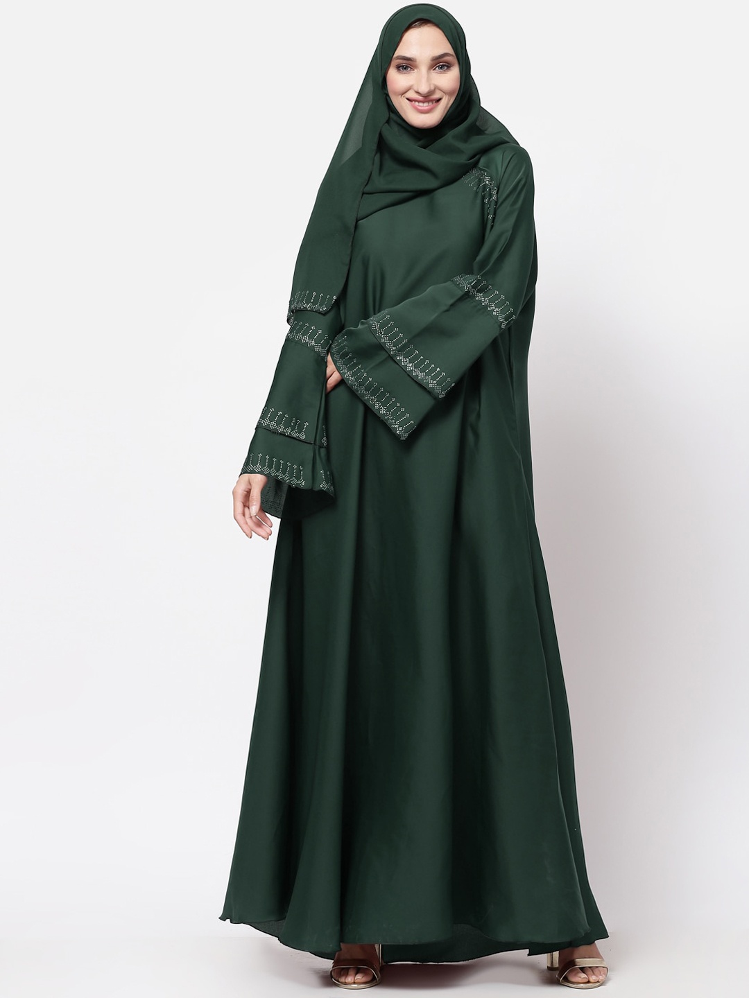

KLOTTHE Women Green Solid Embellished Burqas