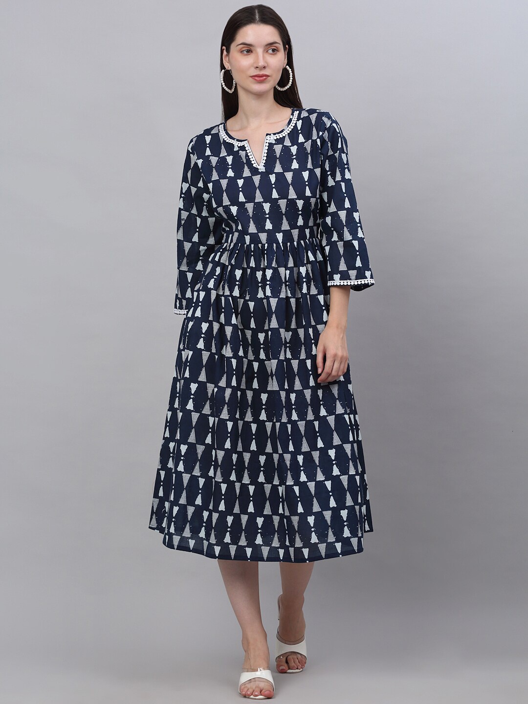 

KALINI Women Navy Blue Geometric Printed Cotton Flared Sleeves Indigo Kurta