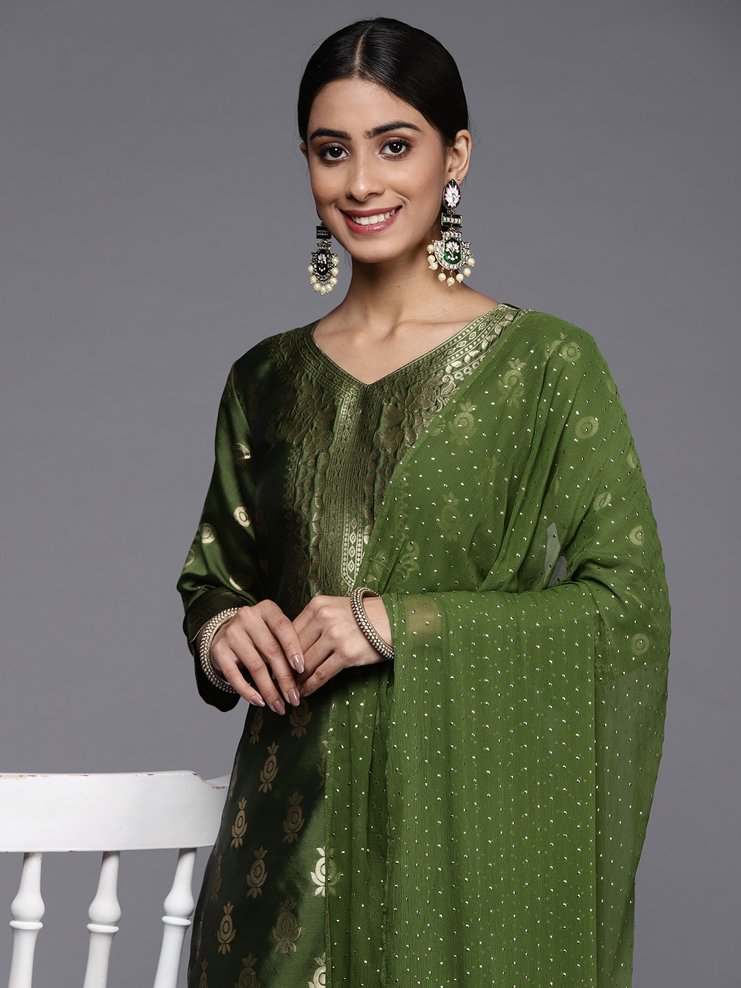 

Varanga Women Olive Green Ethnic Motifs Kurta with Trousers & With Dupatta